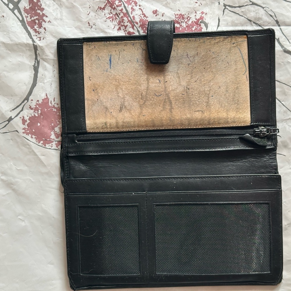 Black Leather Men's Wallet